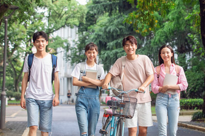 华东师范大学在职研究生 华东师范大学在职研究生