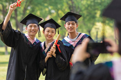 华东师范大学在职研究生 华东师范大学在职研究生